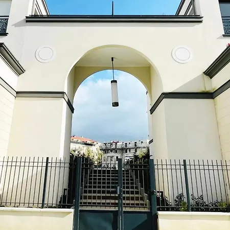 Apartment Le Lion D'or - Parking - Netflix - Wifi - Nerf Bussy-Saint-Georges